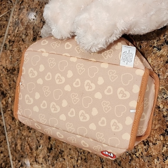 Hasbro Pound Puppies Rescue Plush - Picture 4 of 8